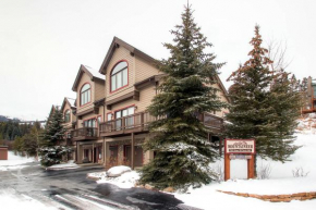 Mountaineer #M-1 - Ski-In/Ski-Out - Private Outdoor Hot Tub Breckenridge
